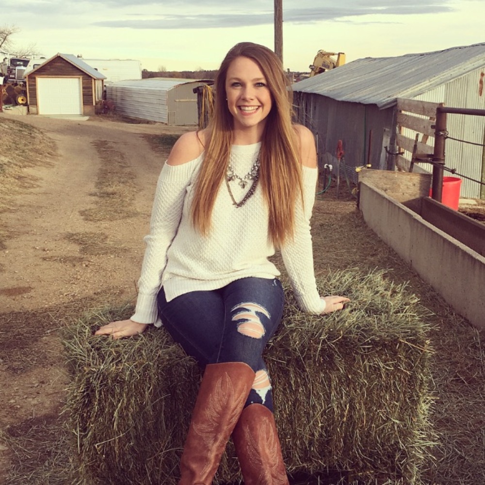 Meet your Posher, Alyssa